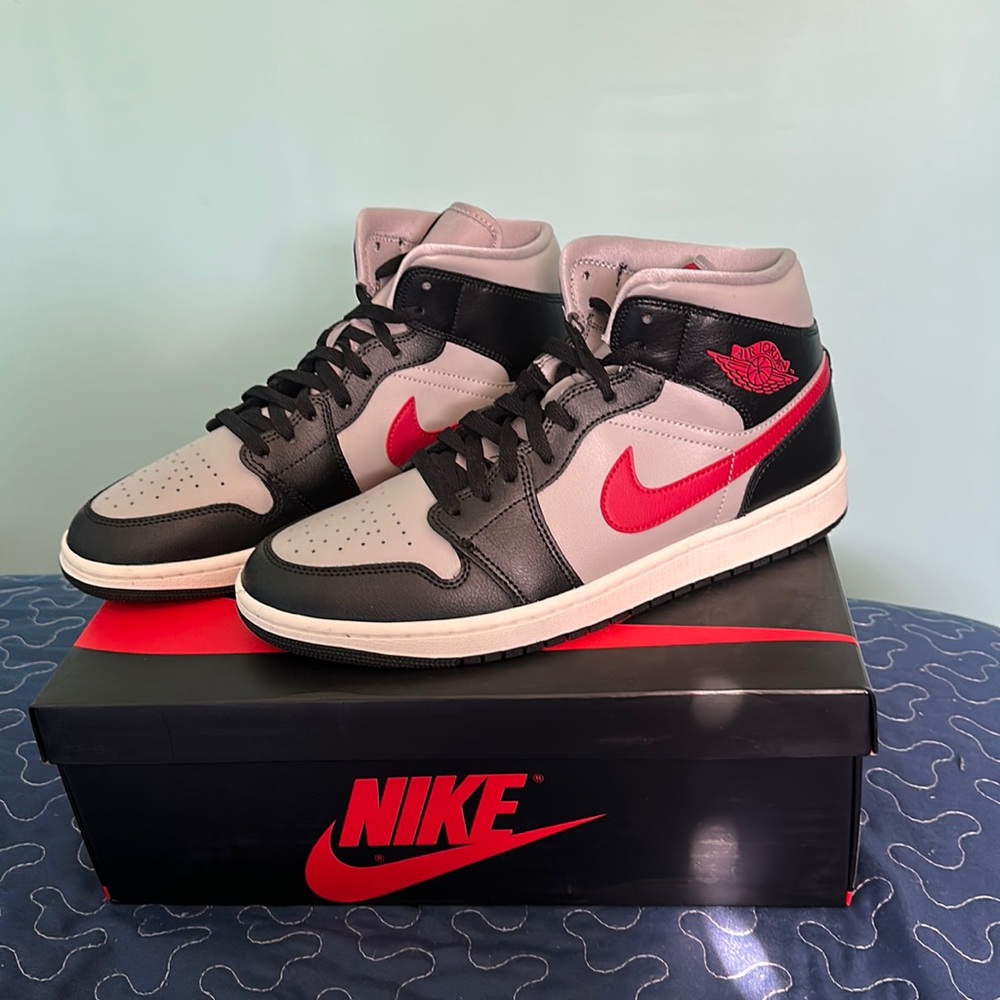 Air Jordan 1 retro mid OG